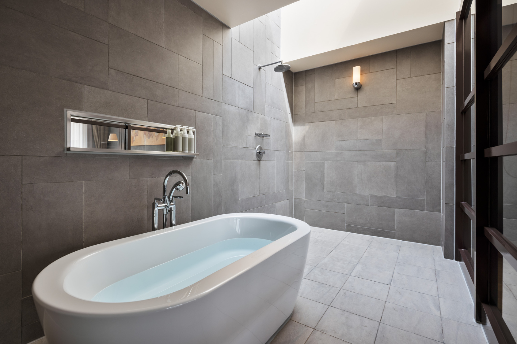 スイートバスルーム