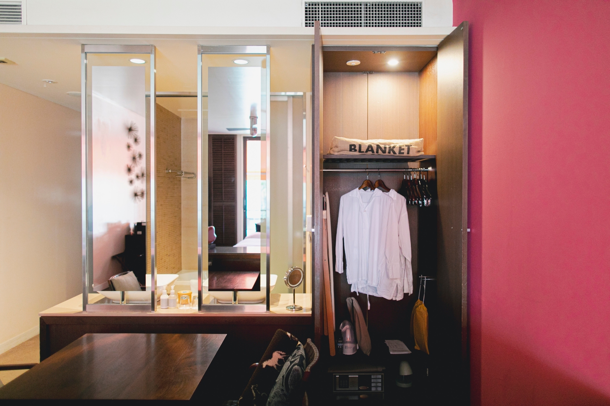 クローゼット（キング/ツイン）