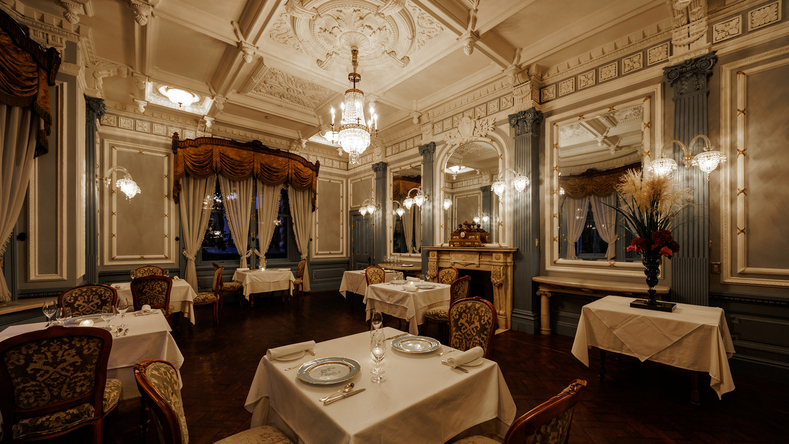 【早期予約90：2食付】Le Chene・オーベルジュプラン〜長楽館本館で美食を堪能するひとときを〜