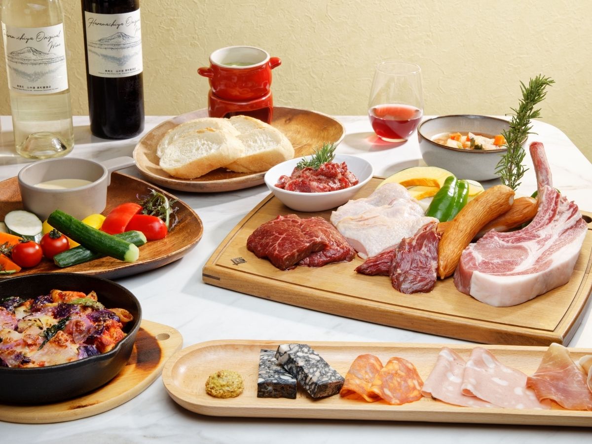 AKポークのトマホーク・ワイン牛入り六種肉のイタリアングリル