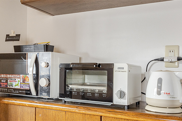 ・【7Fキッチン】電子レンジ　トースター　湯沸かしポットをご用意しています