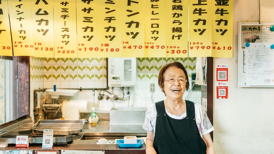 御所まち：レトロなアーケード商店街