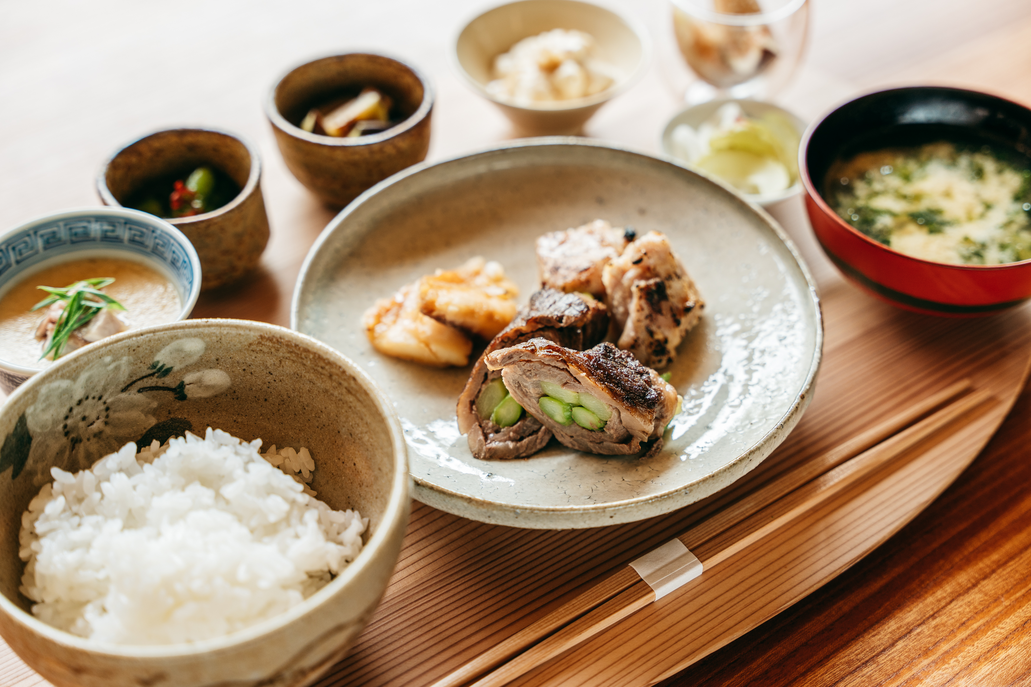 洋食屋ケムリ（徒歩5分）：朝食
