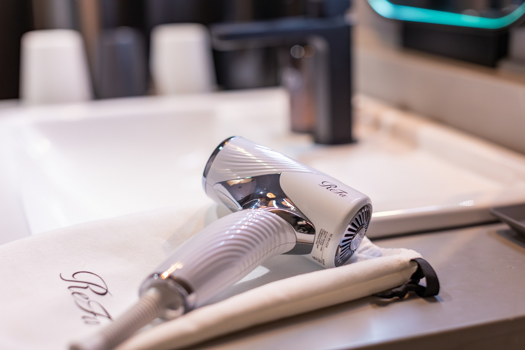 ドライヤー（Refa）