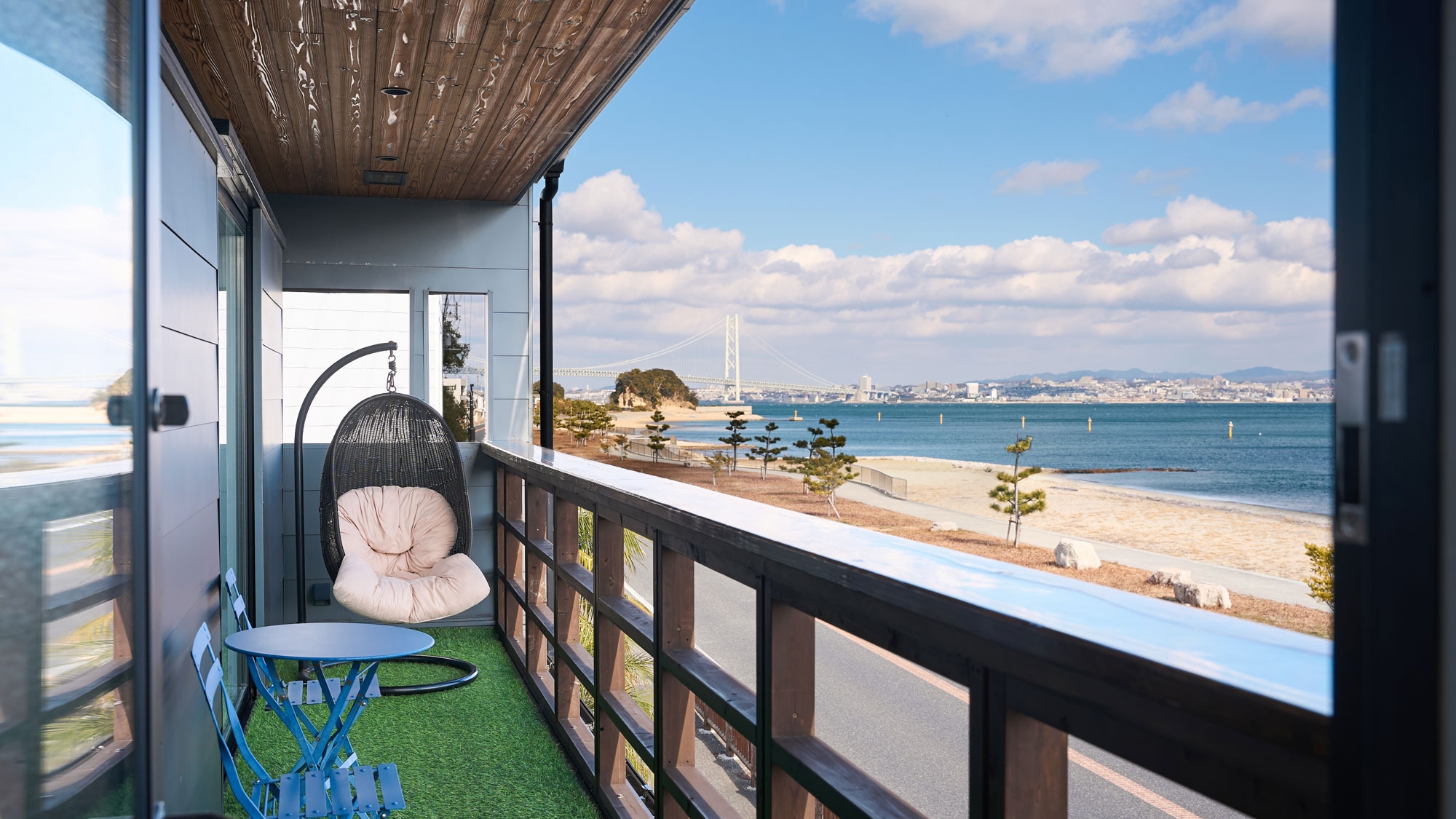 【素泊まり】明石海峡を望むマイアミスタイルの貸別荘