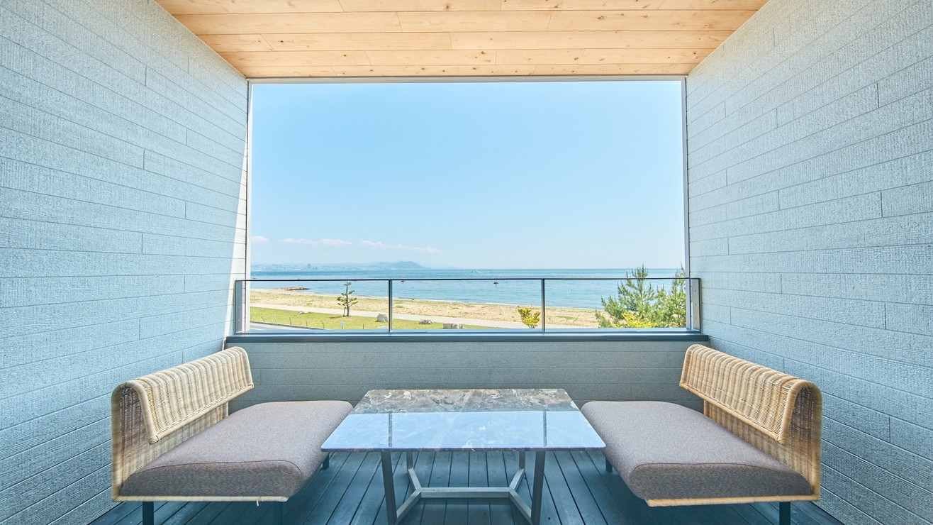 【連泊割】海を切り取ったような絶景テラス｜カリフォルニア風インテリアの貸別荘・最大5名｜BBQ可能