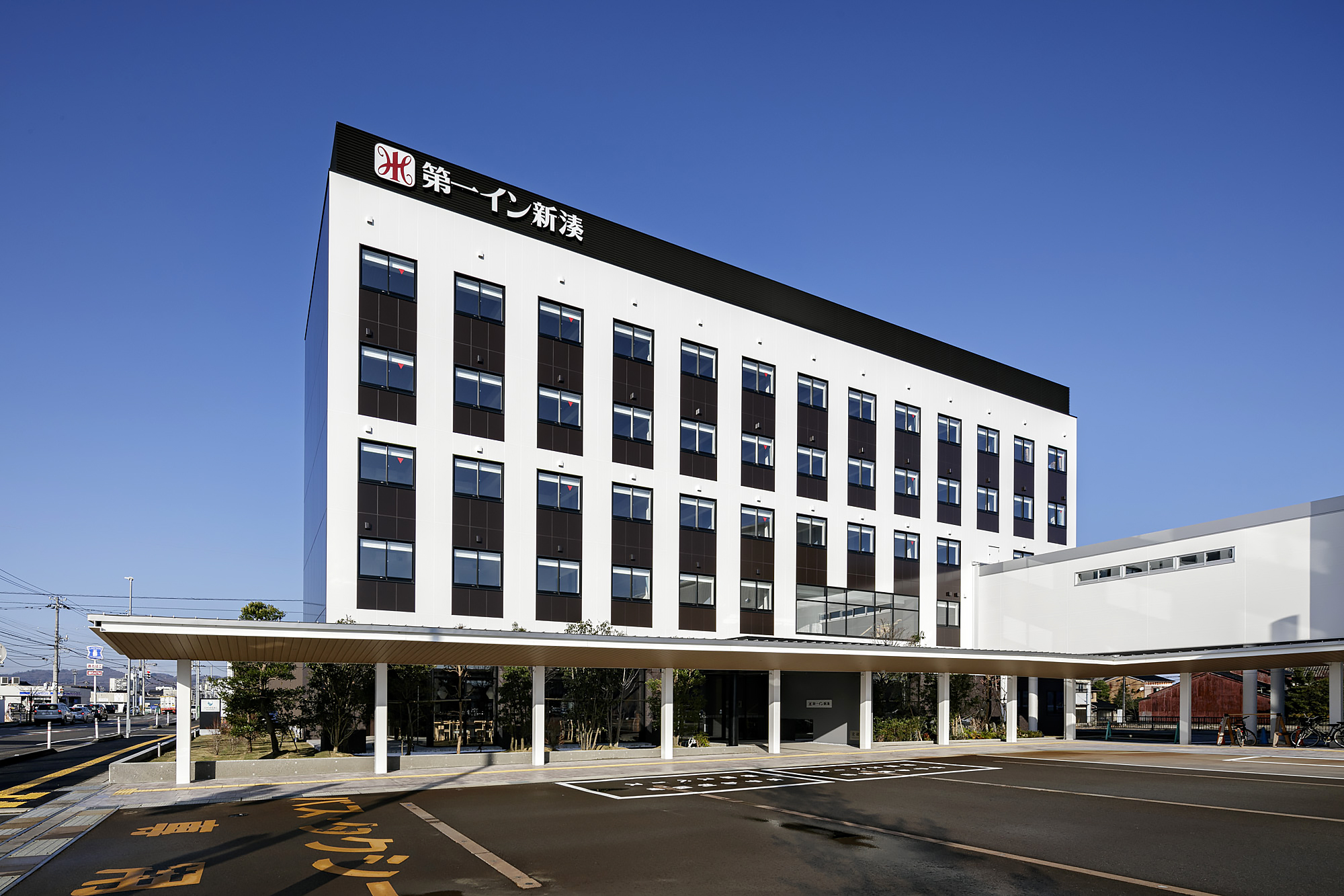 第一イン新湊　外観