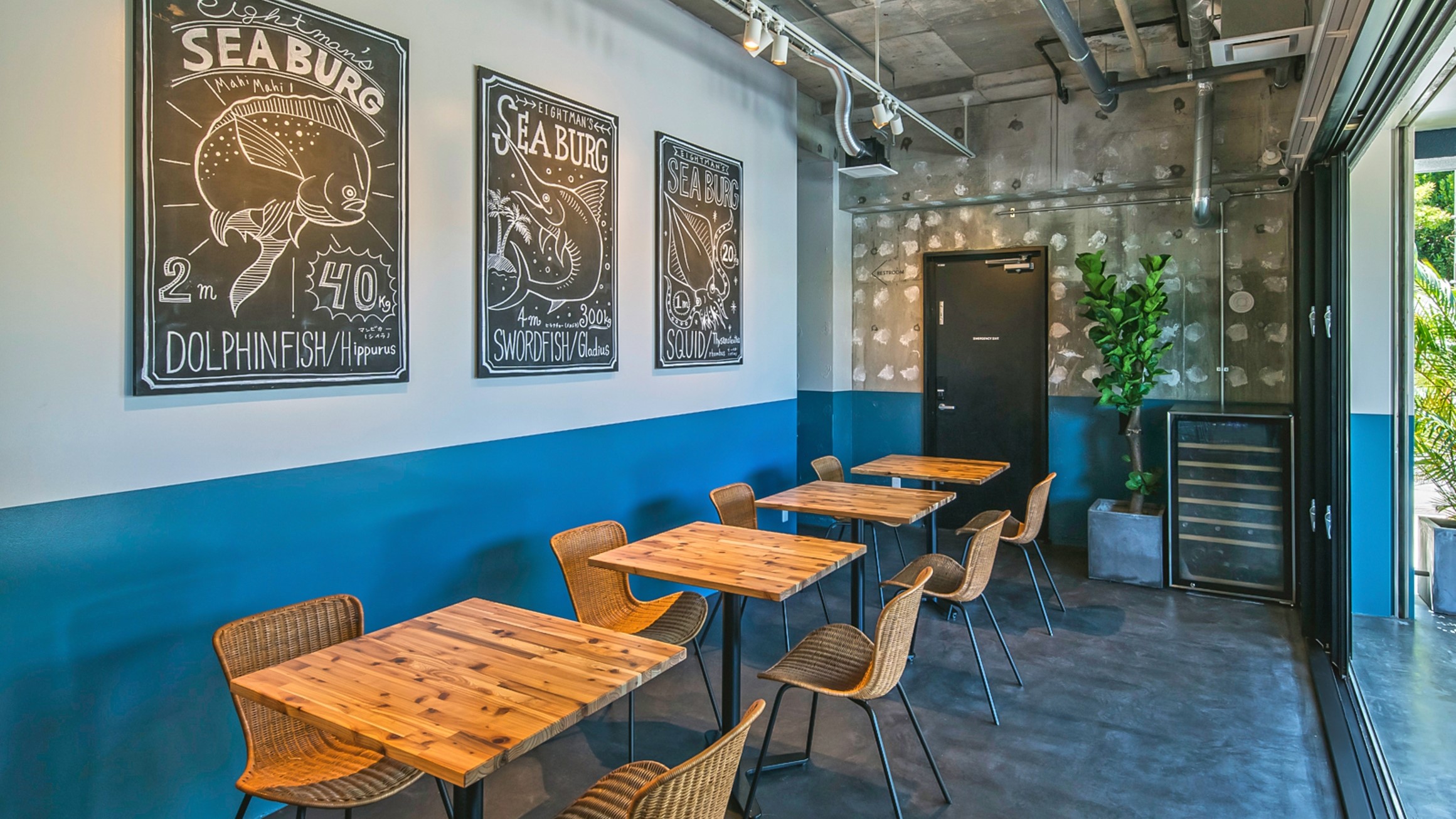 1Fカフェレストラン"エイトマンズシーバーグ"