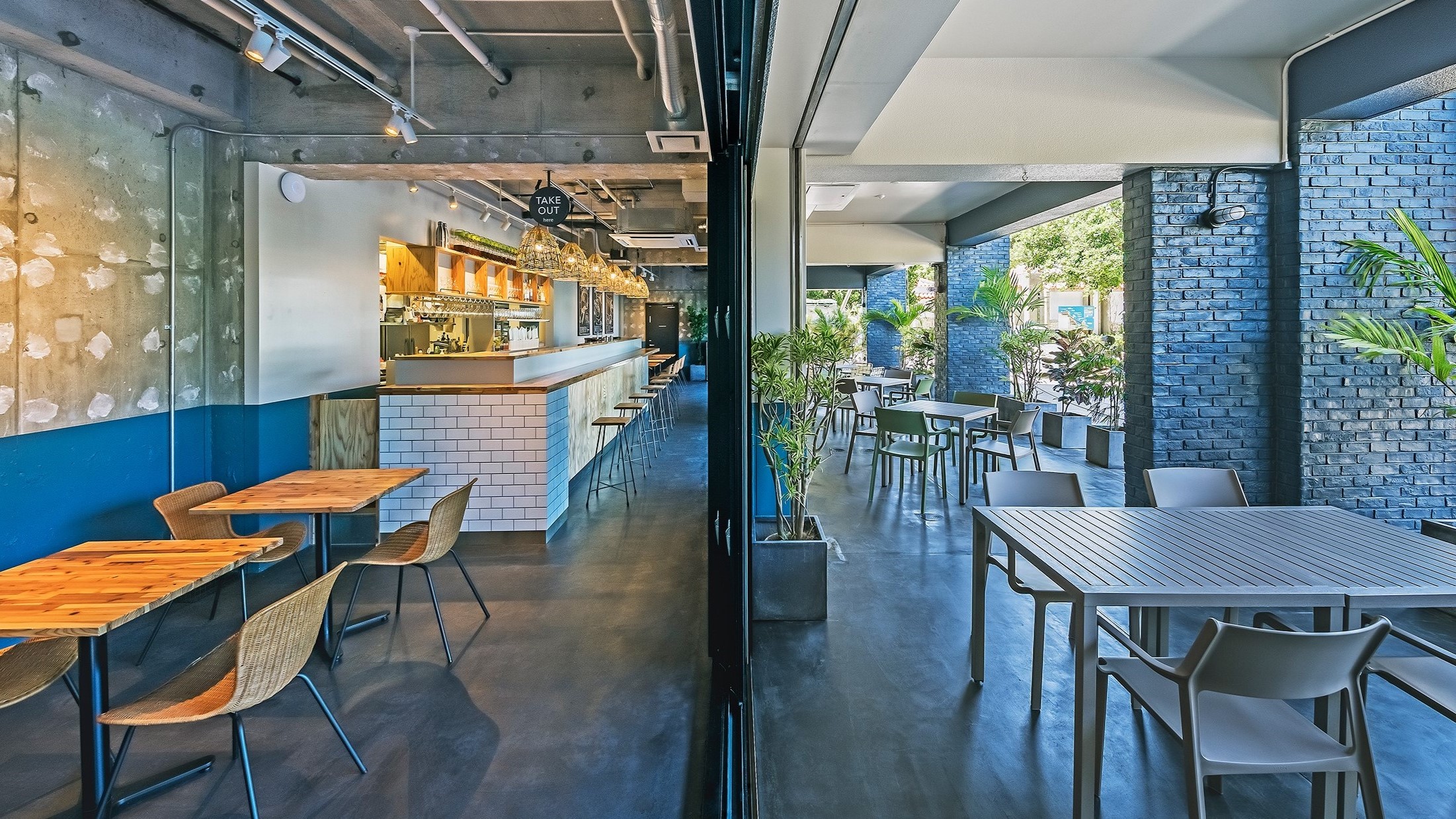 1Fカフェレストラン"エイトマンズシーバーグ"