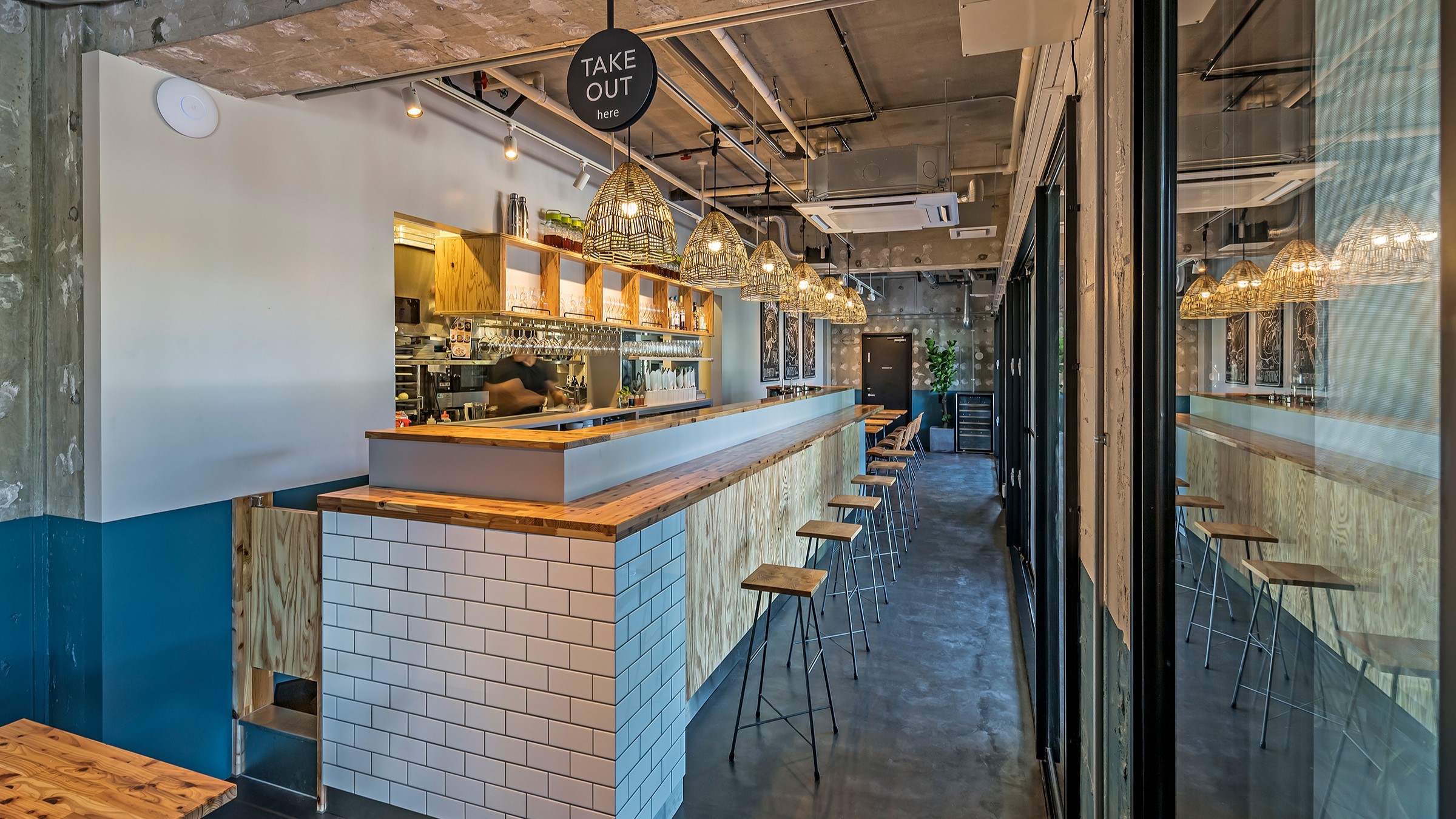 1Fカフェレストラン"エイトマンズシーバーグ"