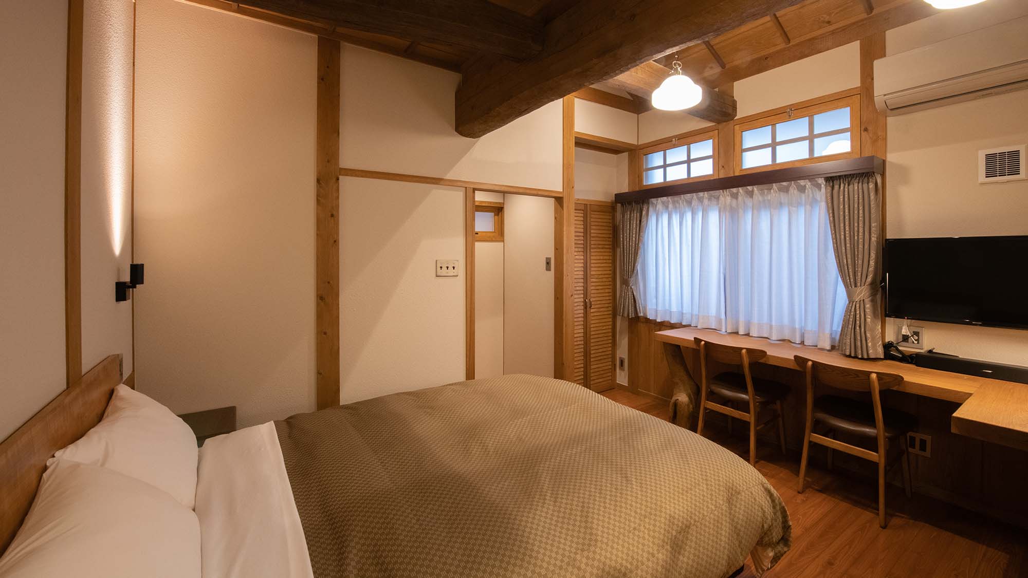 【101】客室・ダブルベッド