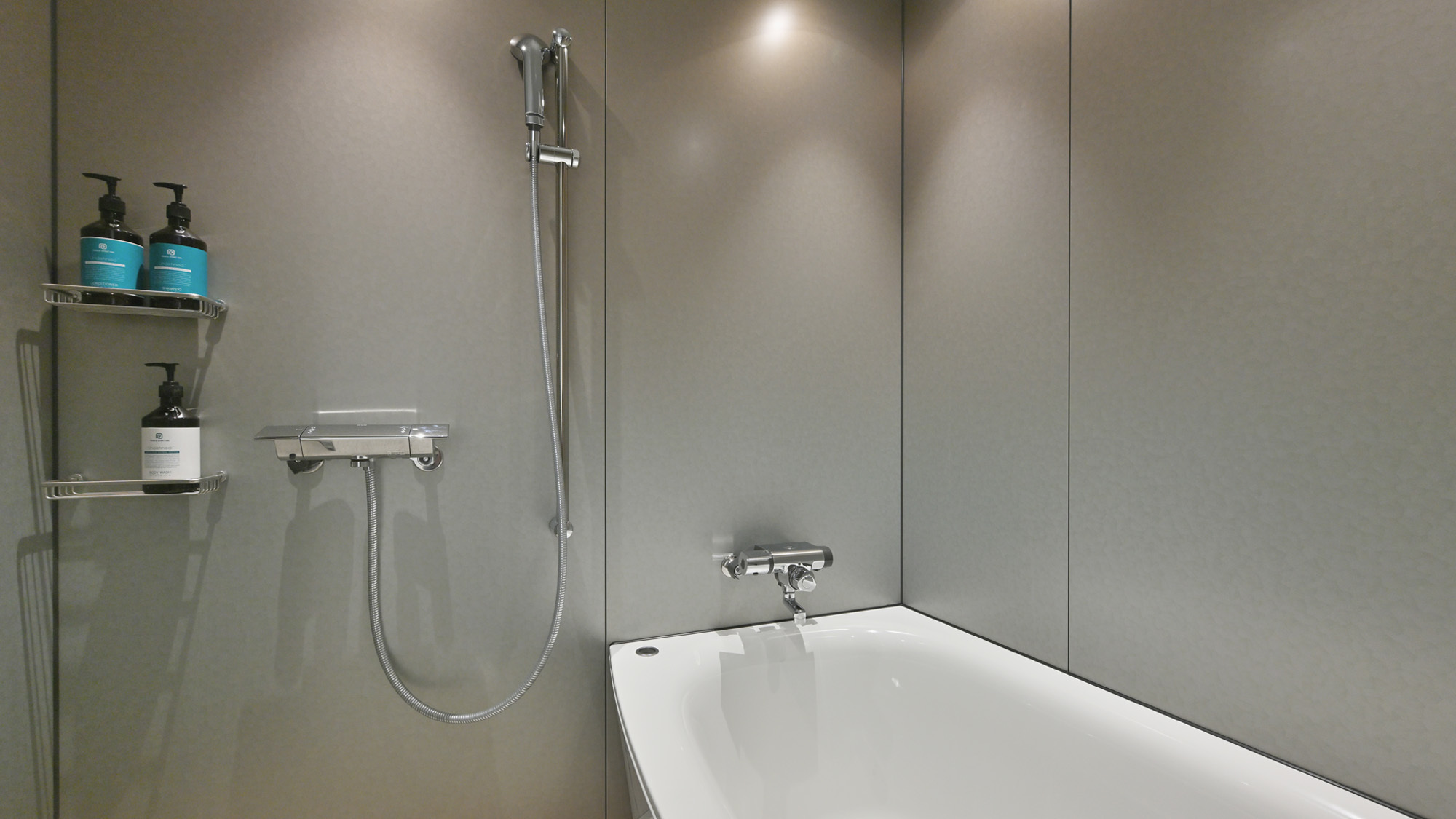 バスルーム（スーペリアルーム・デラックスルーム）