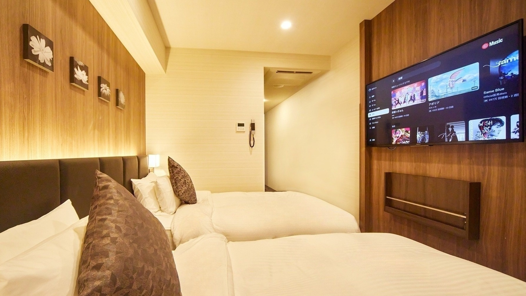 【スーペリアツイン】大画面でお好きな動画をお楽しみください。