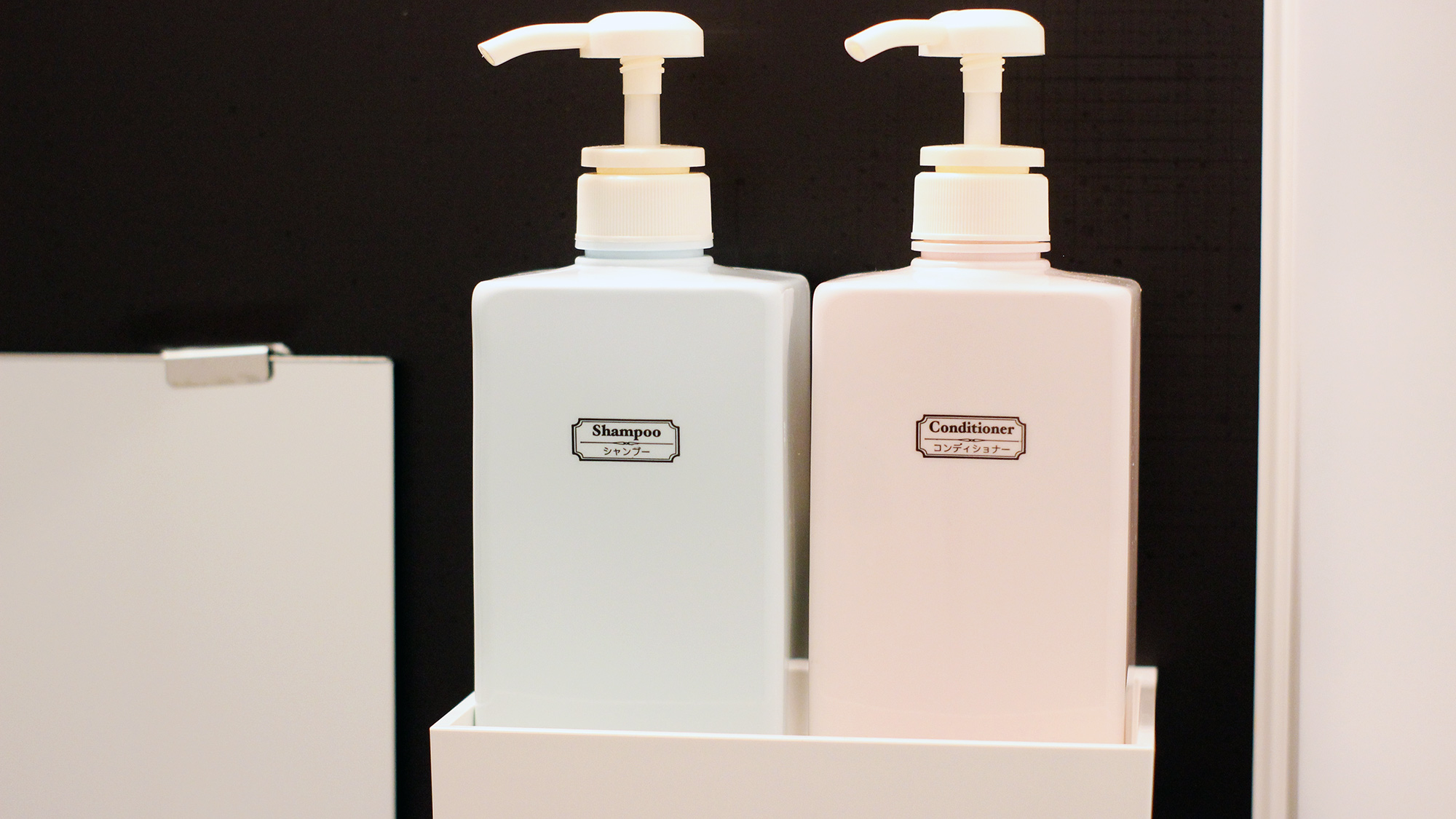 ・【バスルーム】シャンプー、リンス、ボディーソープを完備しております