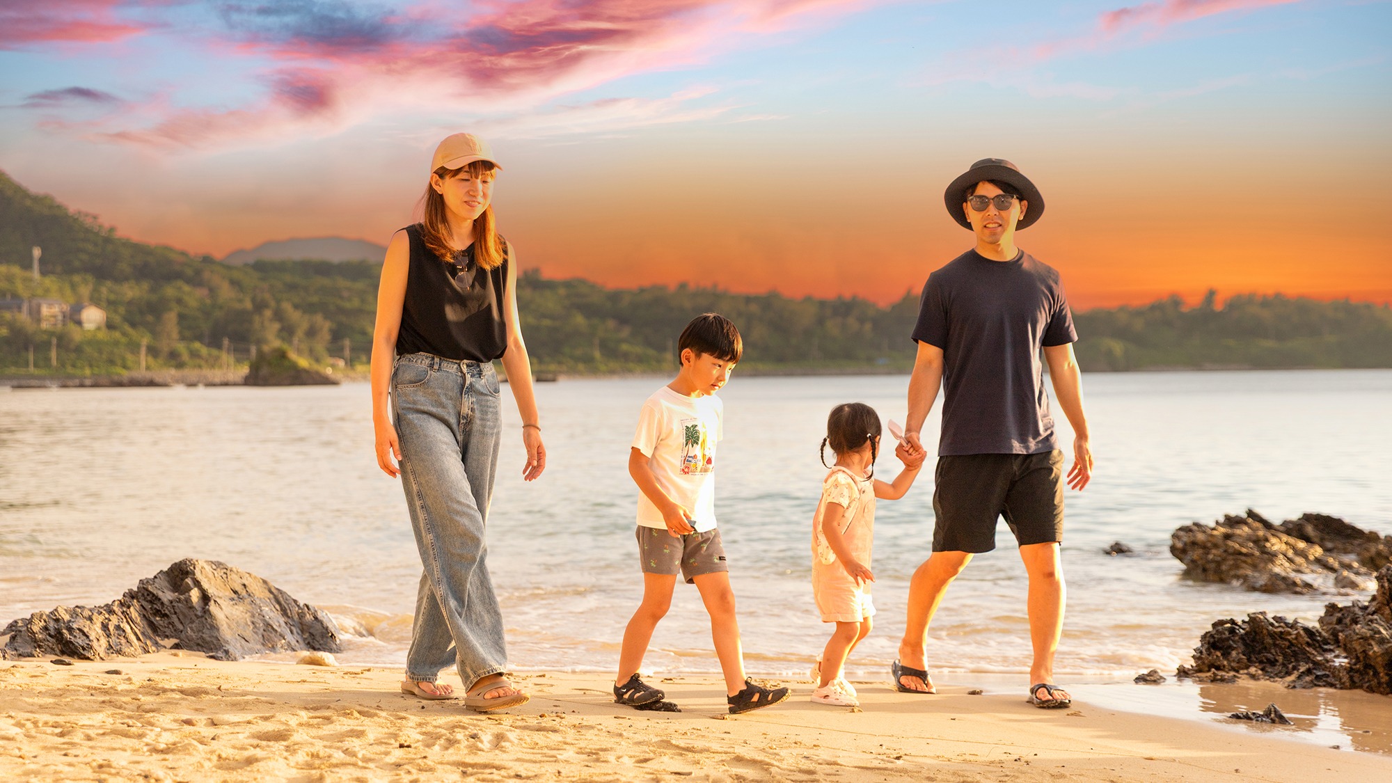 ・【周辺】海の香りと潮風を感じながら、のんびり散歩を楽しみませんか