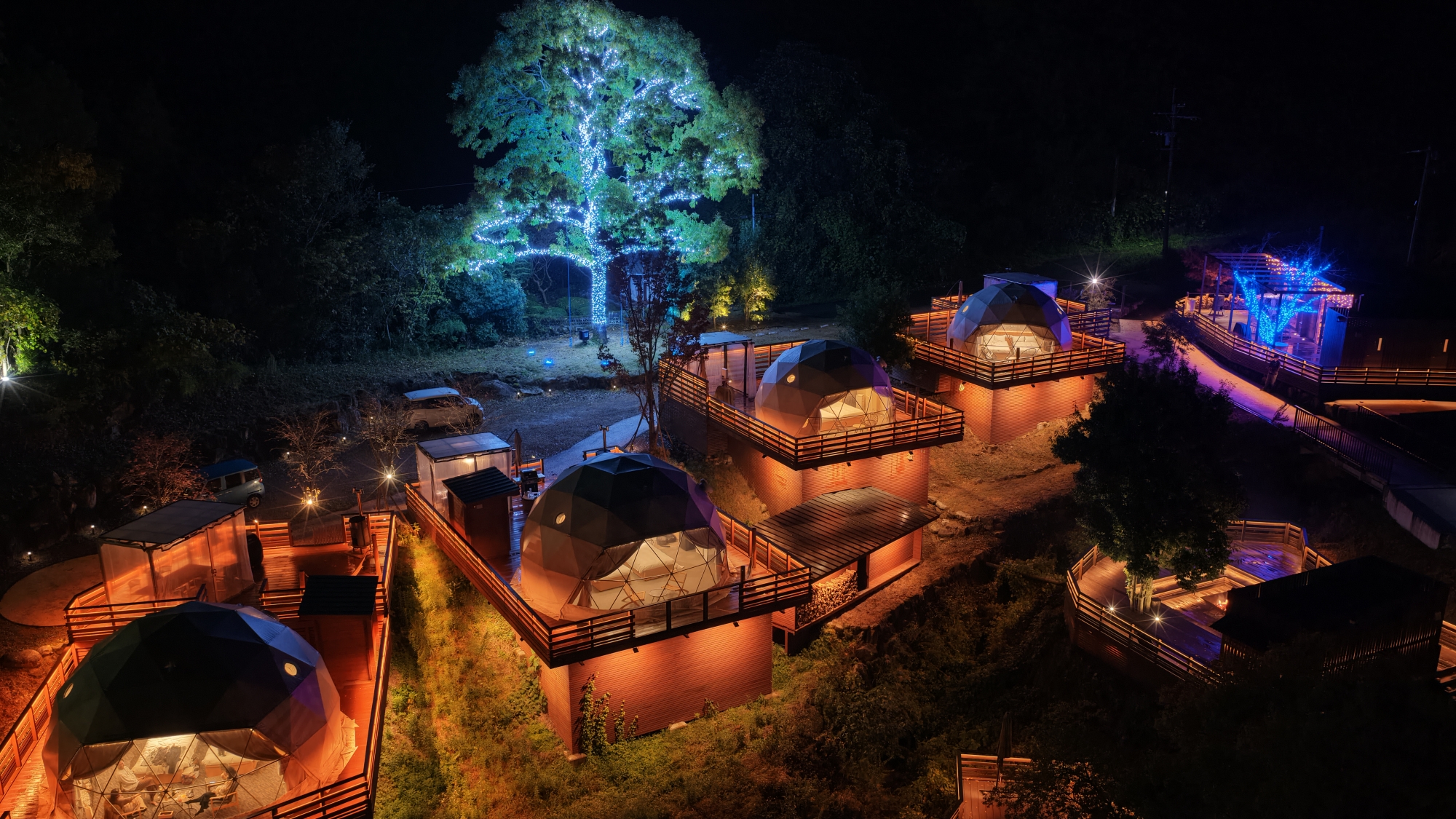 【クリスマスイルミネーション】記憶に残り続ける非日常の光の聖域