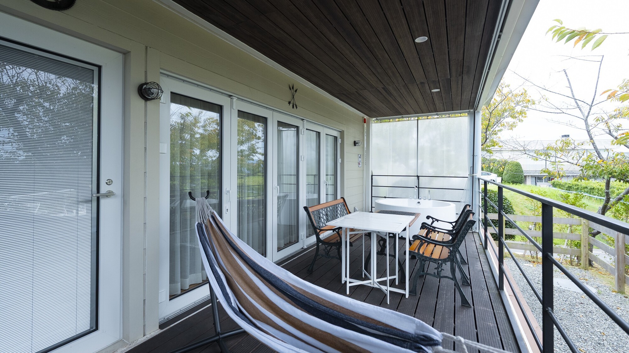 スイート棟ハンモック