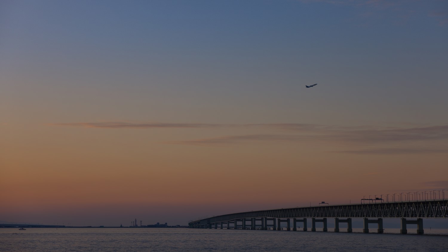 スカイゲートブリッジR（夕方）