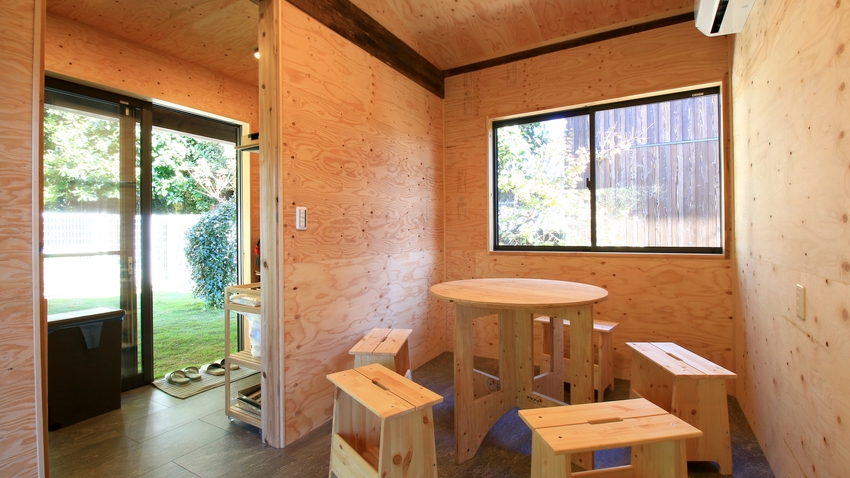 食材持ち込み自由！【BBQ道具のみ貸出あり★】屋根付き専用BBQスペースで安心♪