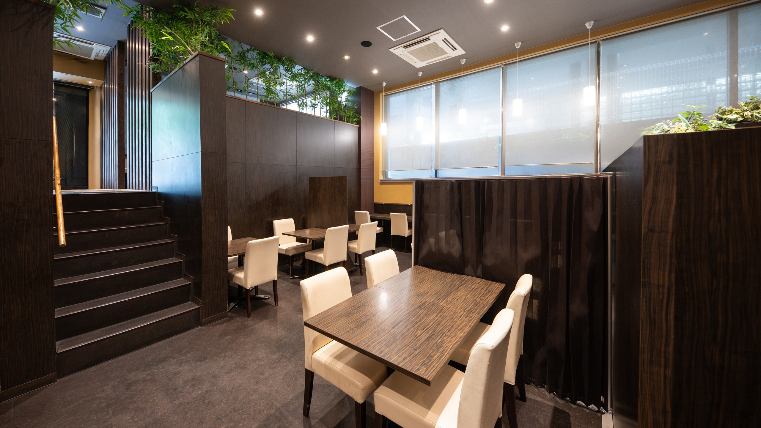 レストラン内観