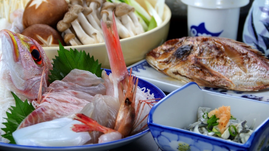 【1泊2食付き・フグコース／セイコガニ付き】若狭の冬の味覚！若狭のおいしいフグを余すことなく！