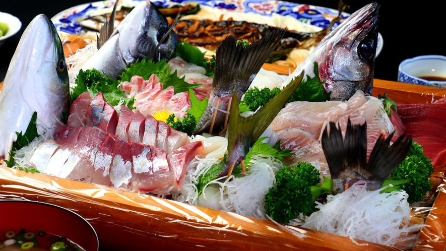 【郷土料理】若狭湾で上がった新鮮な魚を使っています