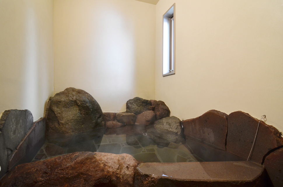 【春空】岩風呂3