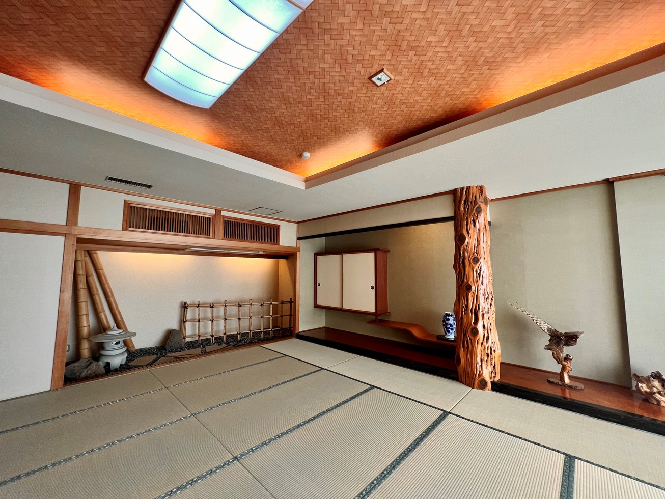 大部屋和室24畳（旧小宴会場）