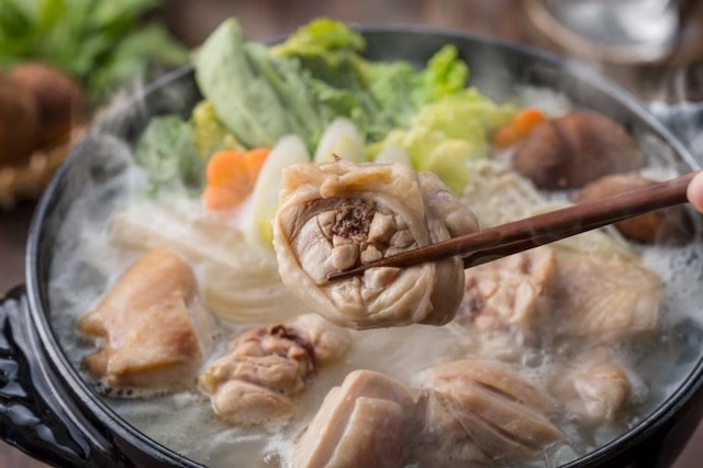 九州産華味鳥の水炊き