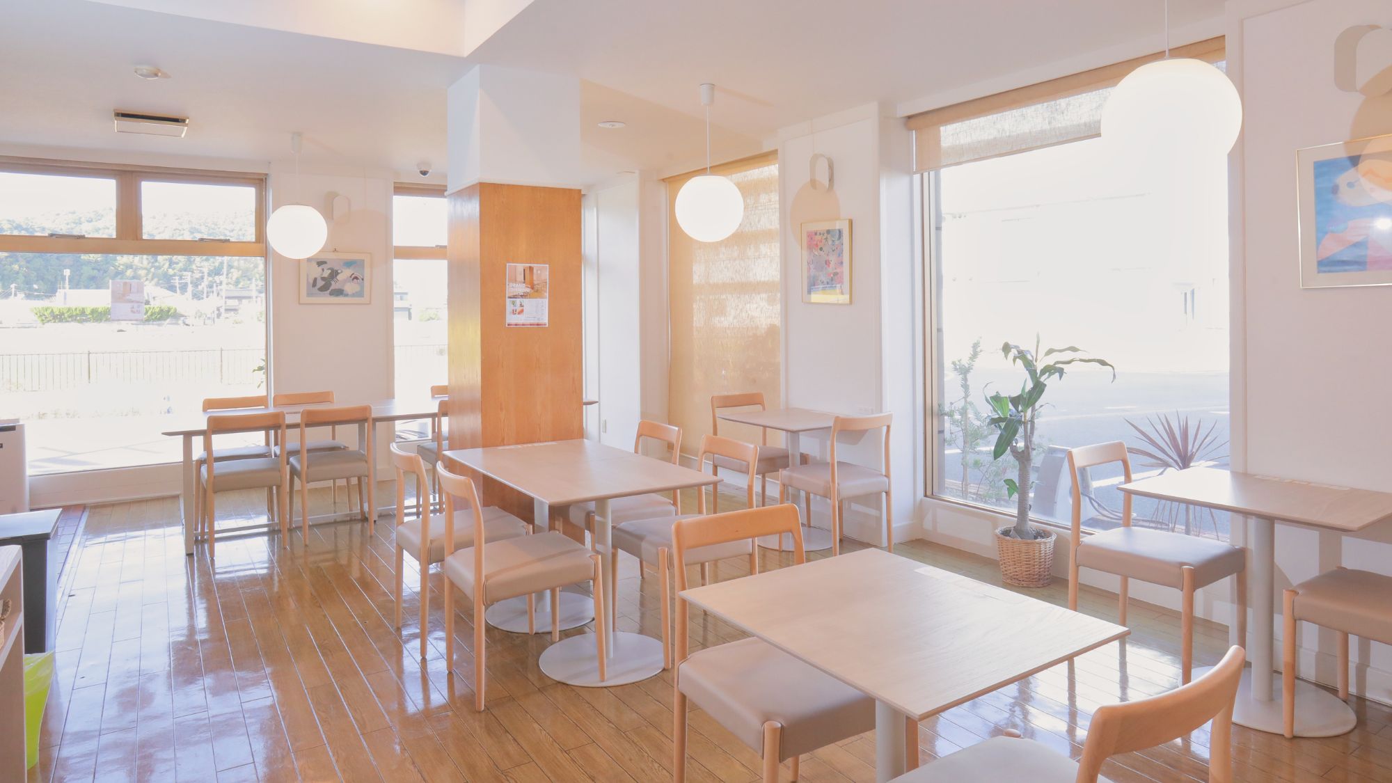 スタワクプラス内装