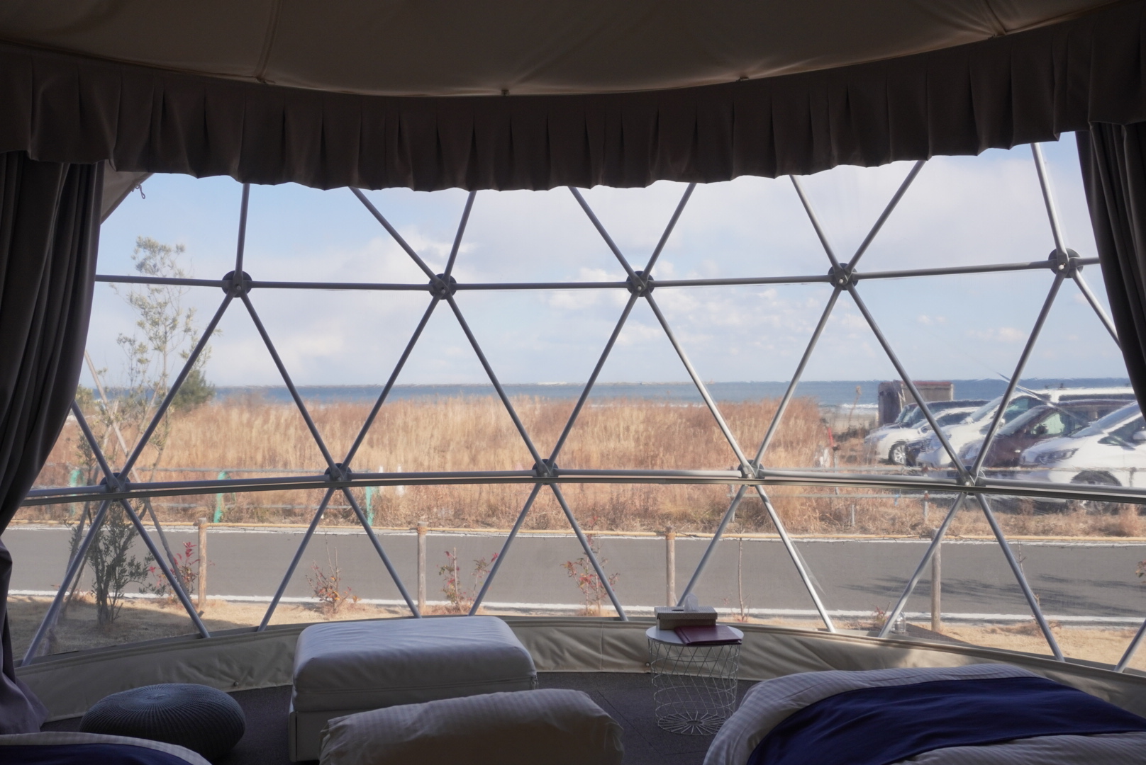 ドームテント内観