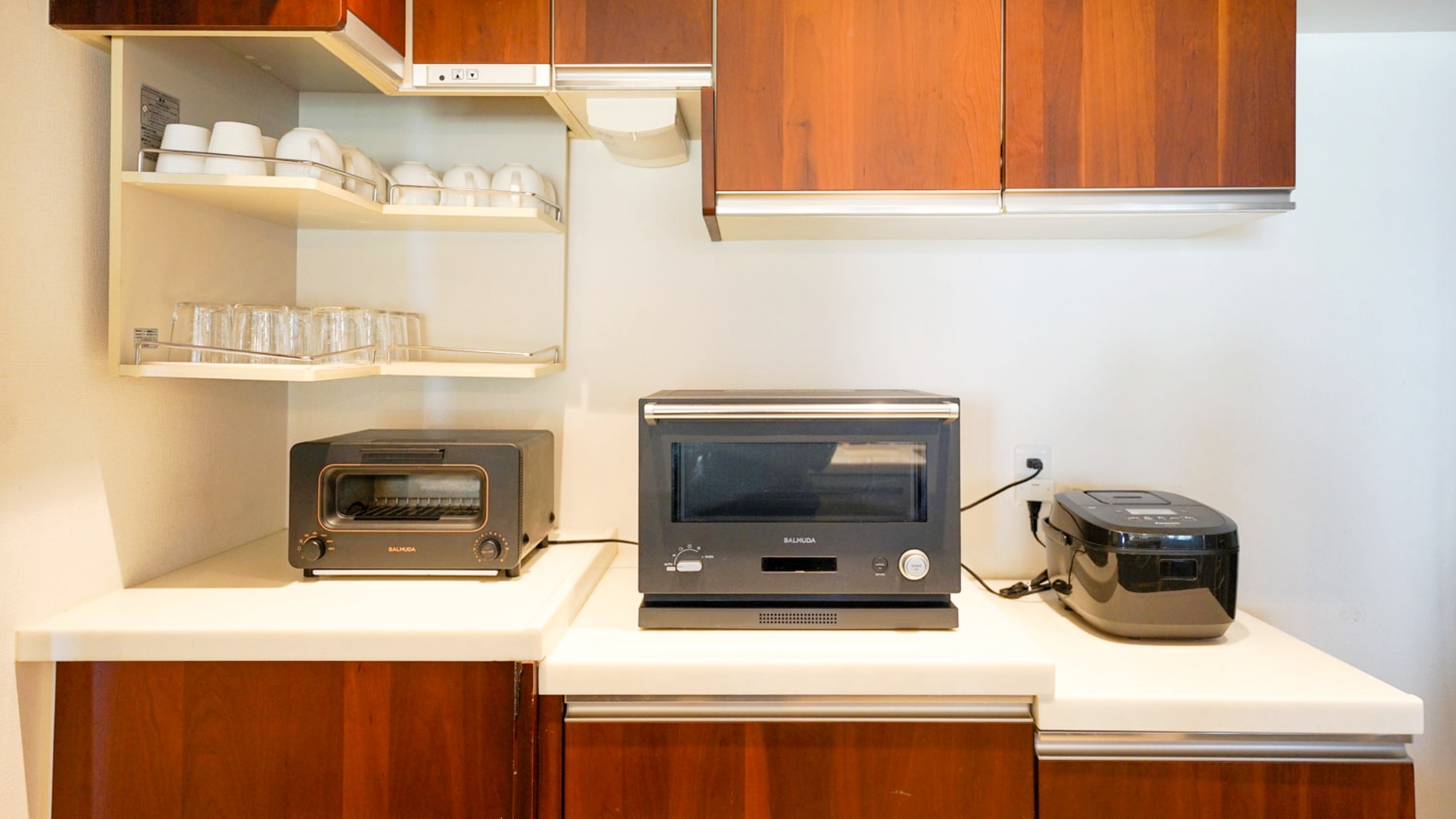 広々としたキッチン／冷蔵庫・食洗器・炊飯器など充実