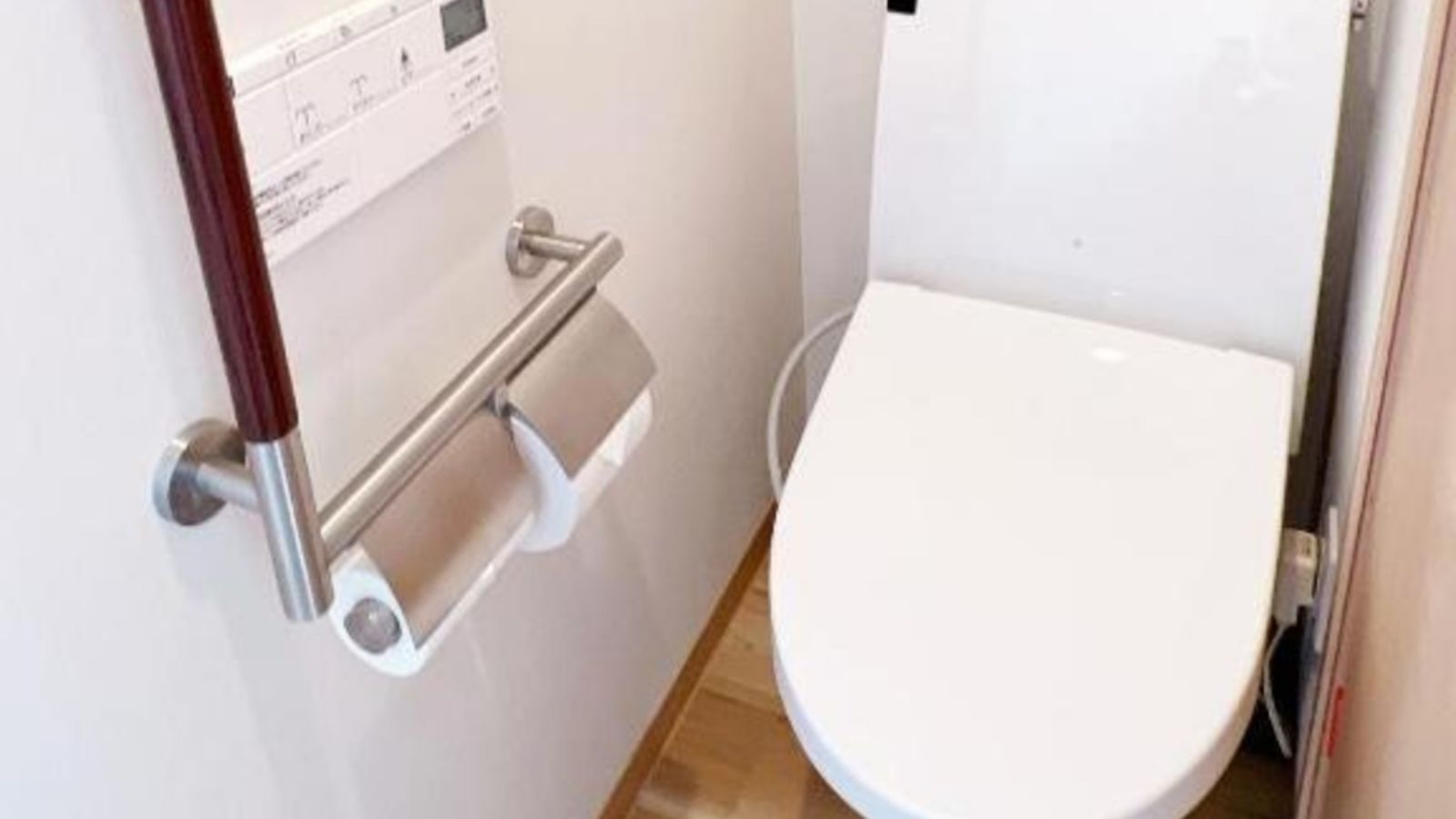 【客室設備】清潔感を大切に整えたトイレ空間