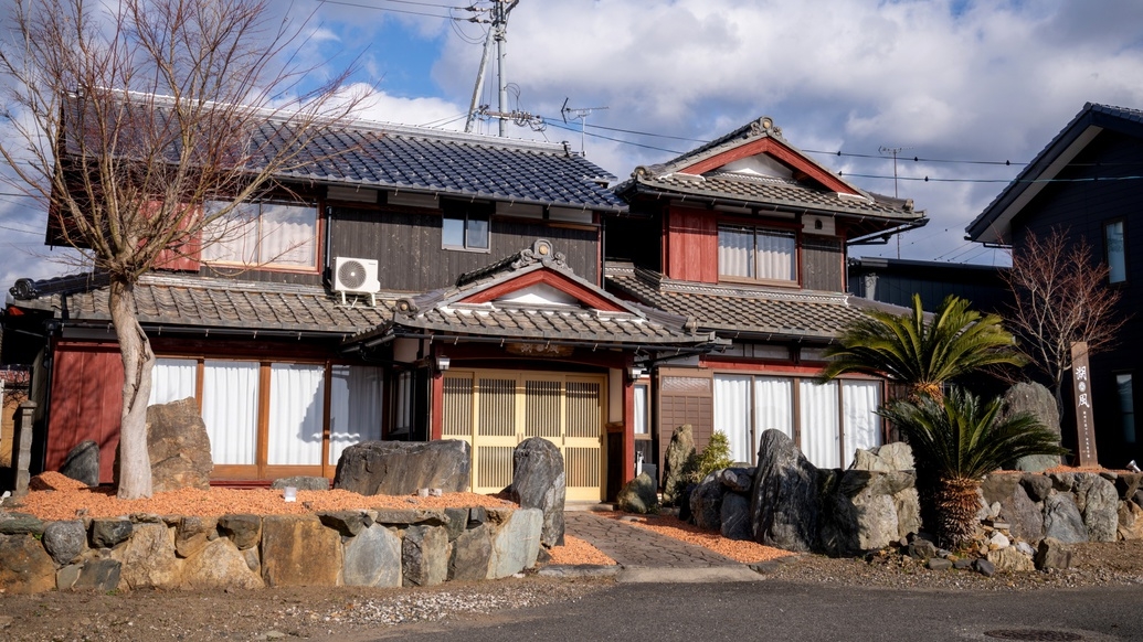 【一棟貸し】琵琶湖を臨む古民家『湖風』で過ごすひと時。最大15名迄ご利用いただけるプライベート空間