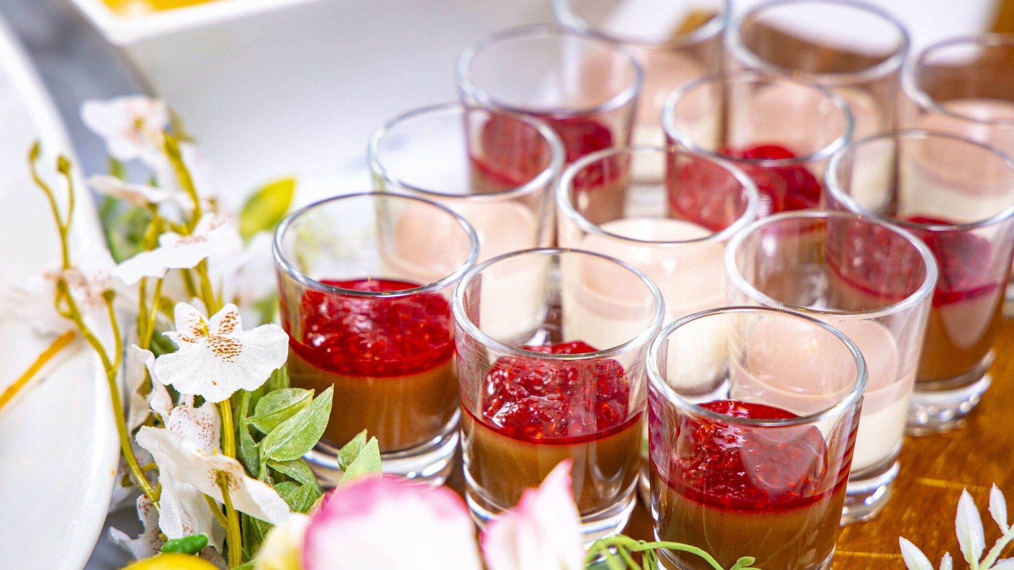 春の夕食ビュッフェ（一例）