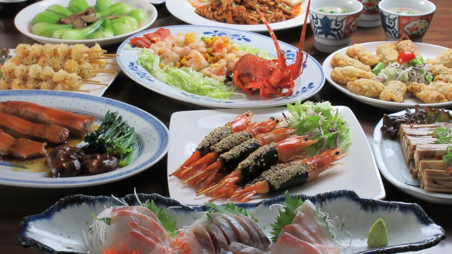 【夕食一例】上海料理をメインに相模湾で水揚げされた鮮魚の刺身やキンメダイの煮つけ、茶わん蒸しも