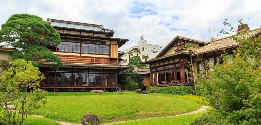 【起雲閣】当ホテルからお車で7分。岩崎別荘、住友別荘と並ぶ『熱海三大別荘』のひとつです。