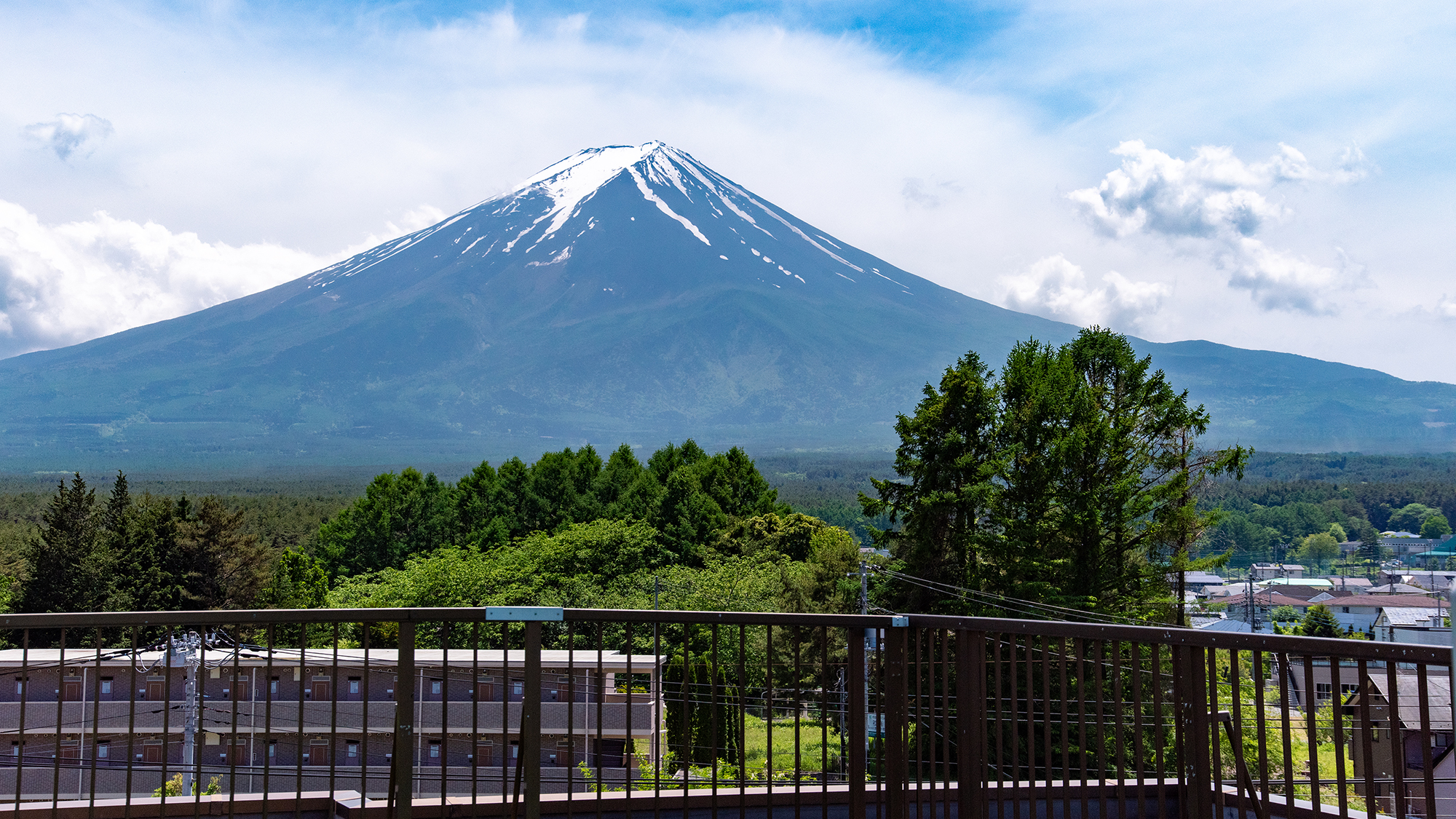 *【屋上からの景色】晴れていれば、雄大な富士山を屋上からのぞめます！