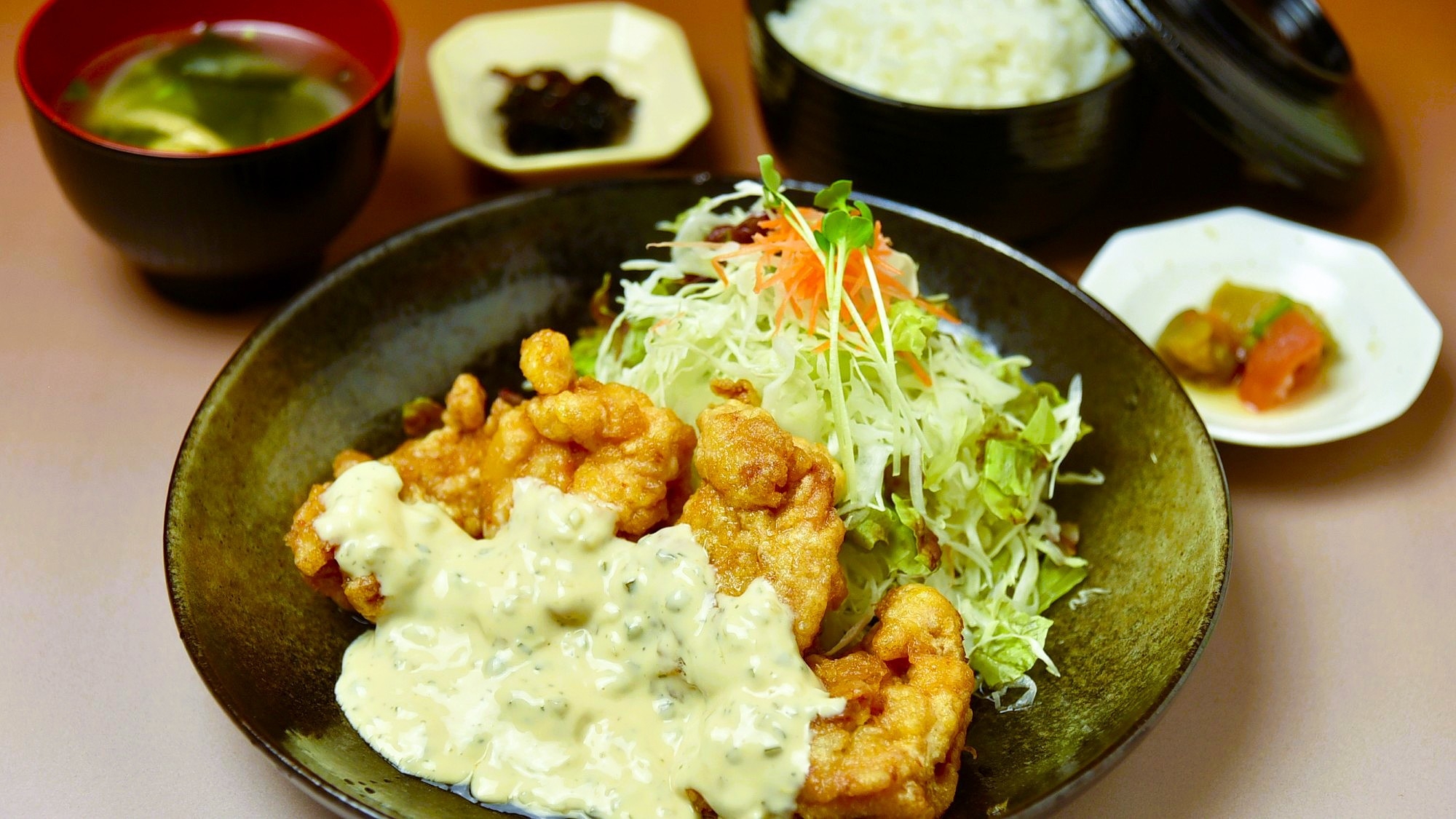 【18時までに来館の方限定☆】夕食は洋食レストランOHANAで5種から選べる定食プラン☆1泊2食付