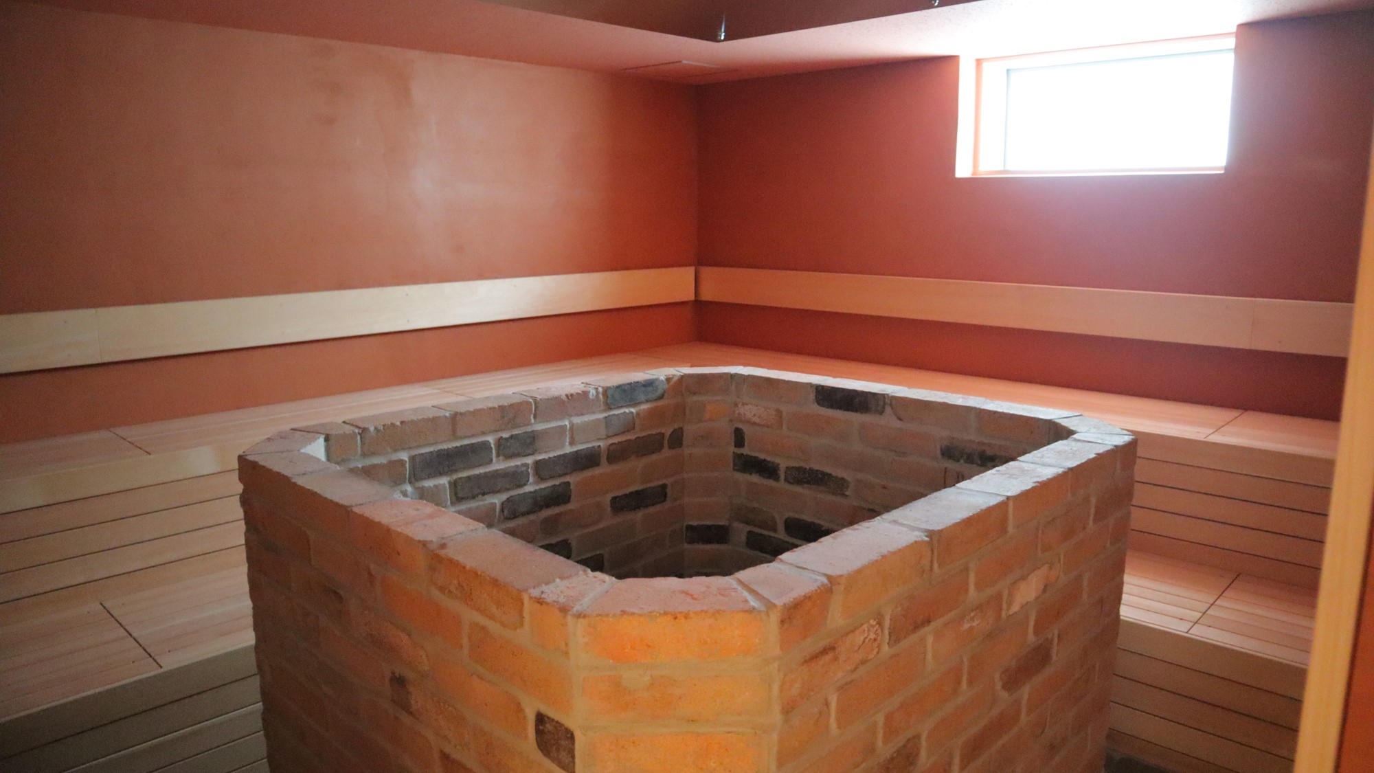 【年末年始限定】湯月くつろぎスペース無料の特典付☆岩盤浴満喫プラン！フリードリンクや漫画も（素泊り）