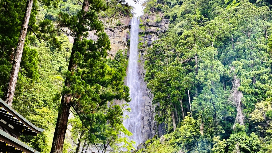 観光スポット『熊野古道・那智の大滝』