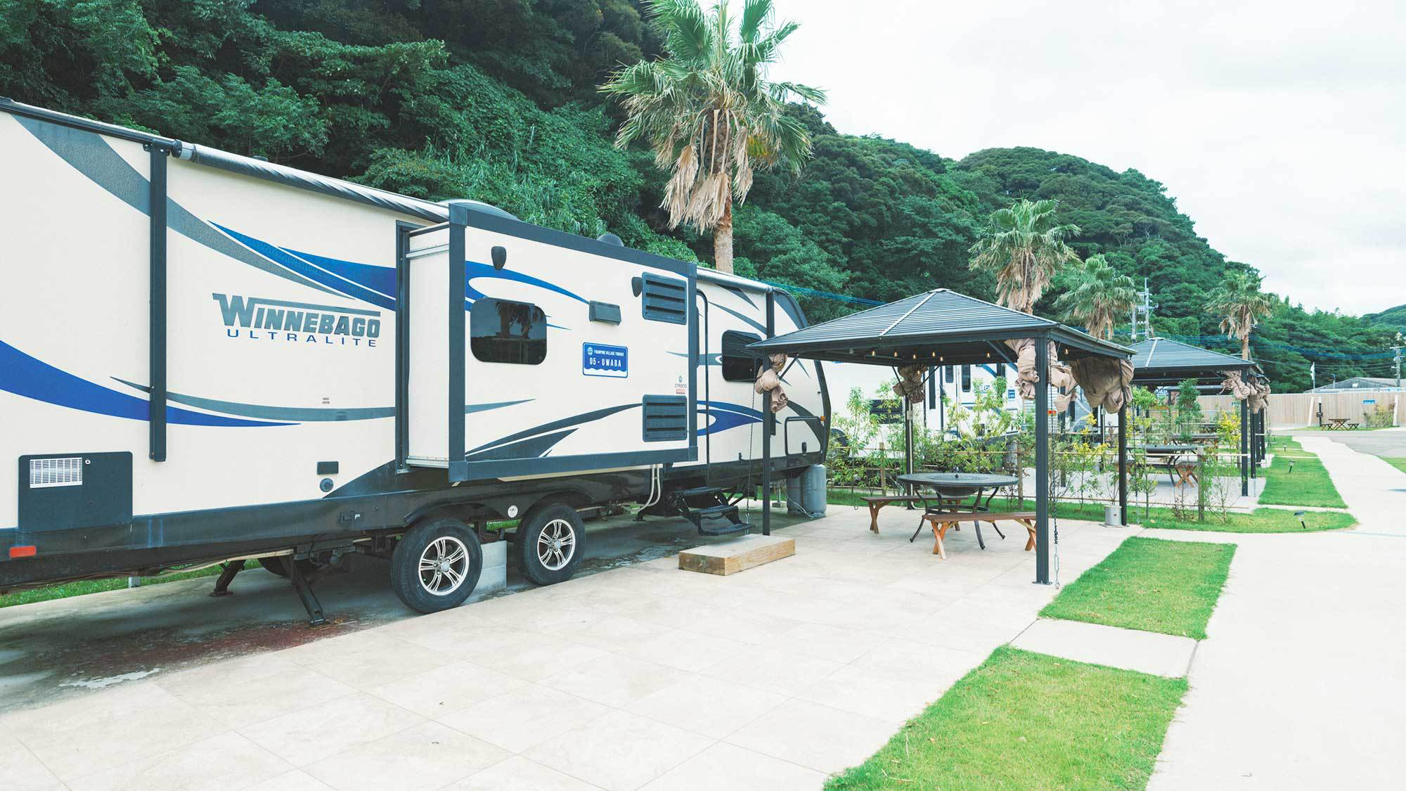 【山側】9.5ｍトレーラーハウス／シャワー・トイレ・キッチン