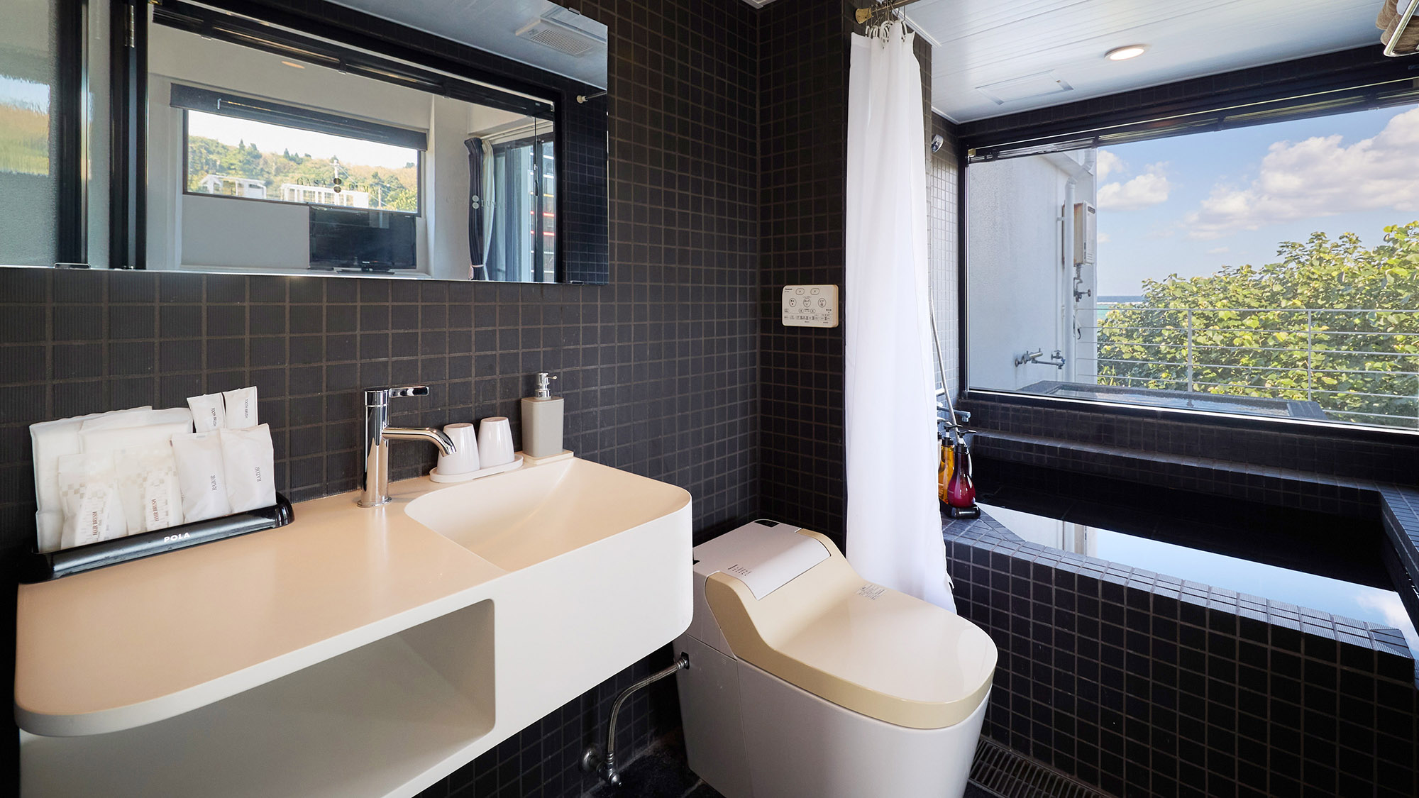 ・【201 アンスリウム】当施設の客室は全てユニットバスです。