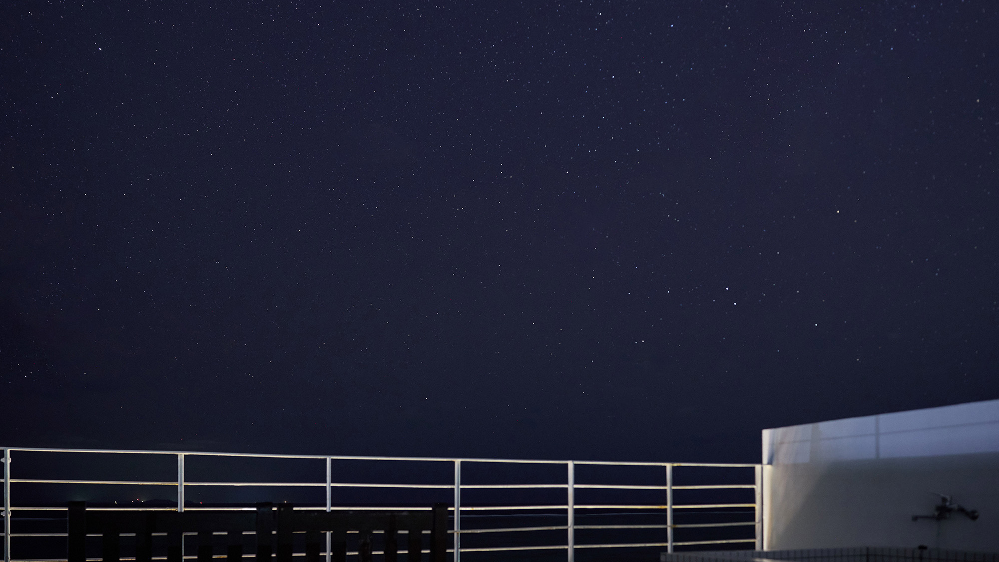 ・【302 スター】天気が良ければ満天の星空を一望！沖縄の天然プラネタリウムを堪能できます