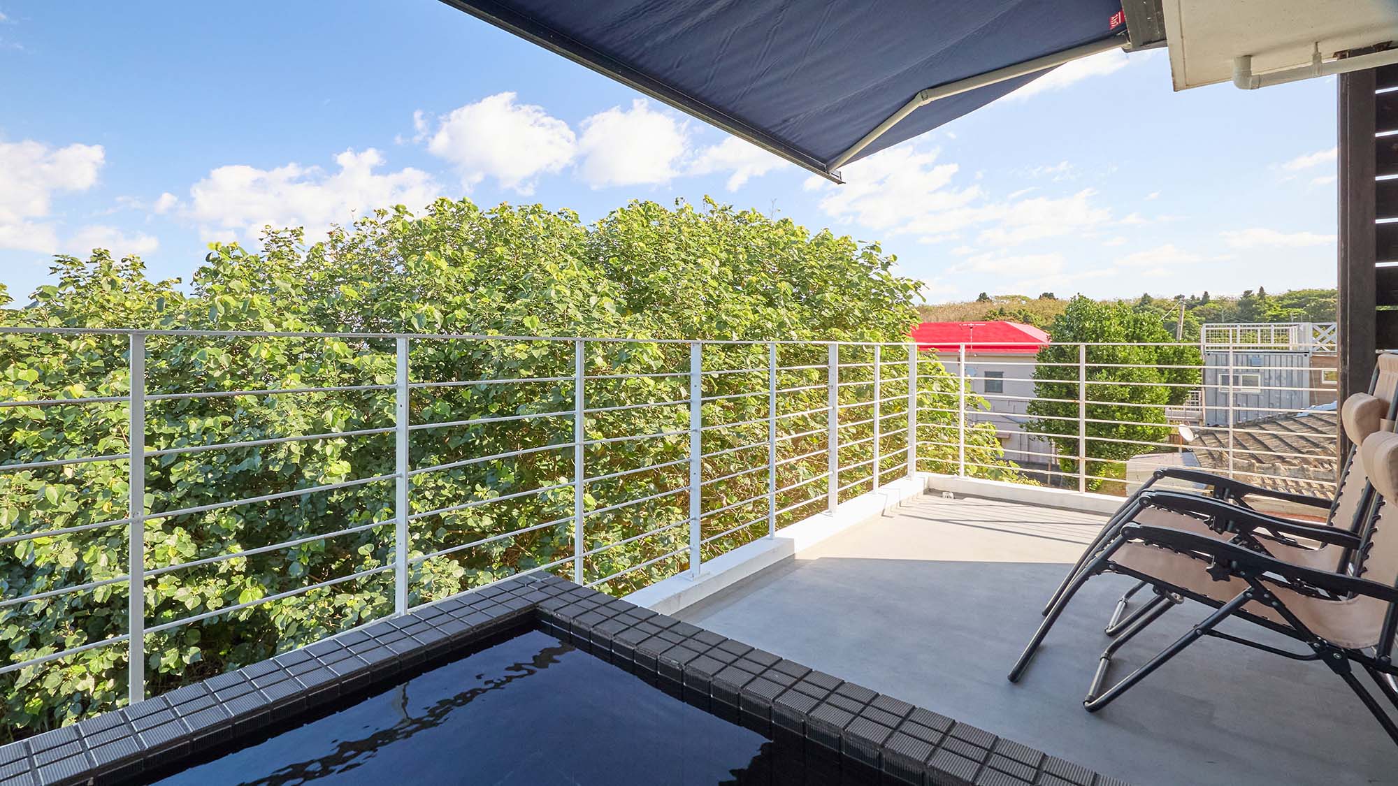 ・【201 アンスリウム】青空のもと、露天風呂で湯浴みをお楽しみください