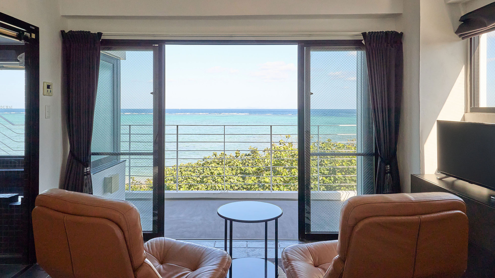 ・【301 ウェーブ】無料WiFi完備。オーシャンビューのお部屋で非日常な滞在をご堪能いただけます