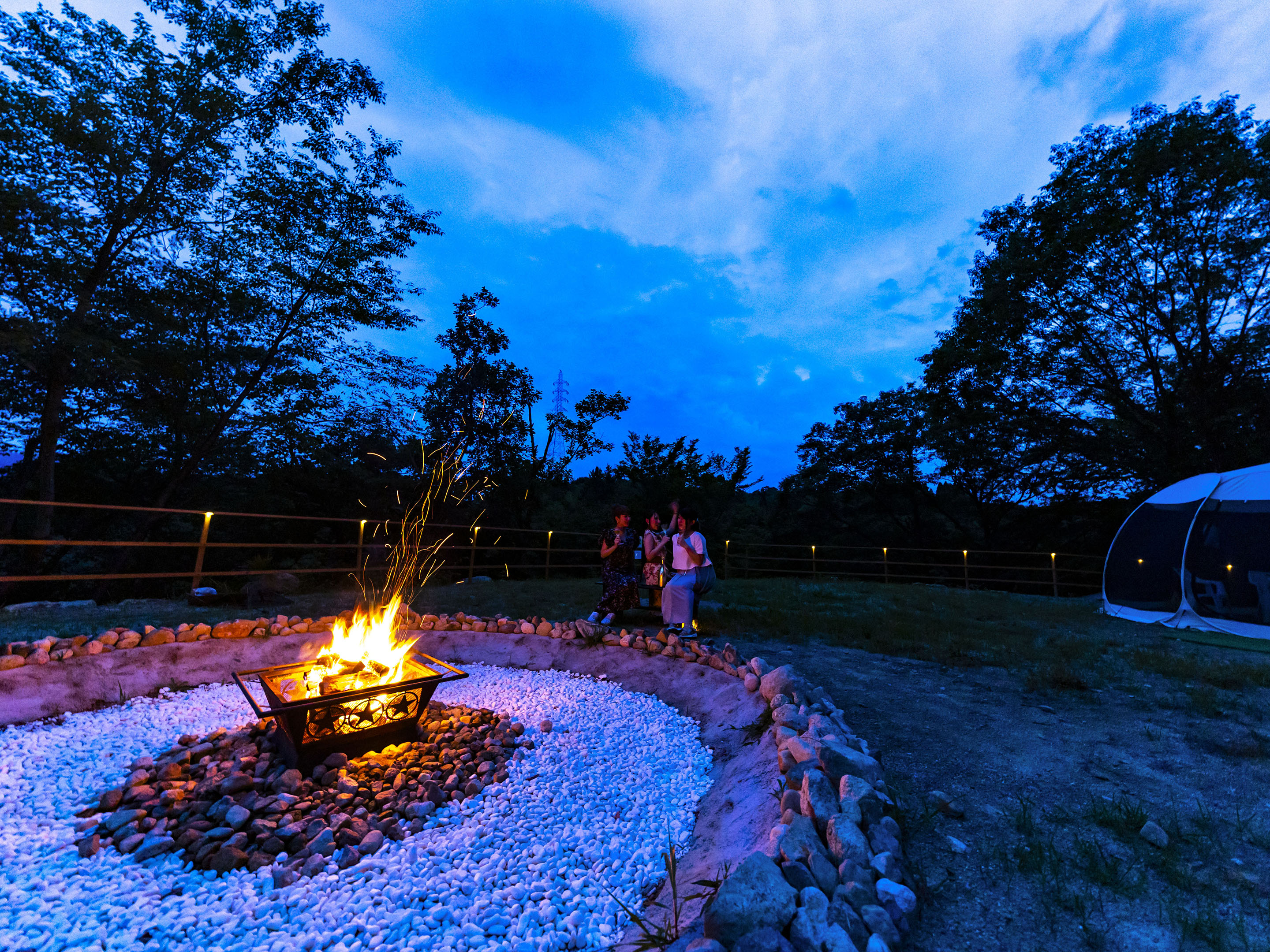 Campファイヤー
