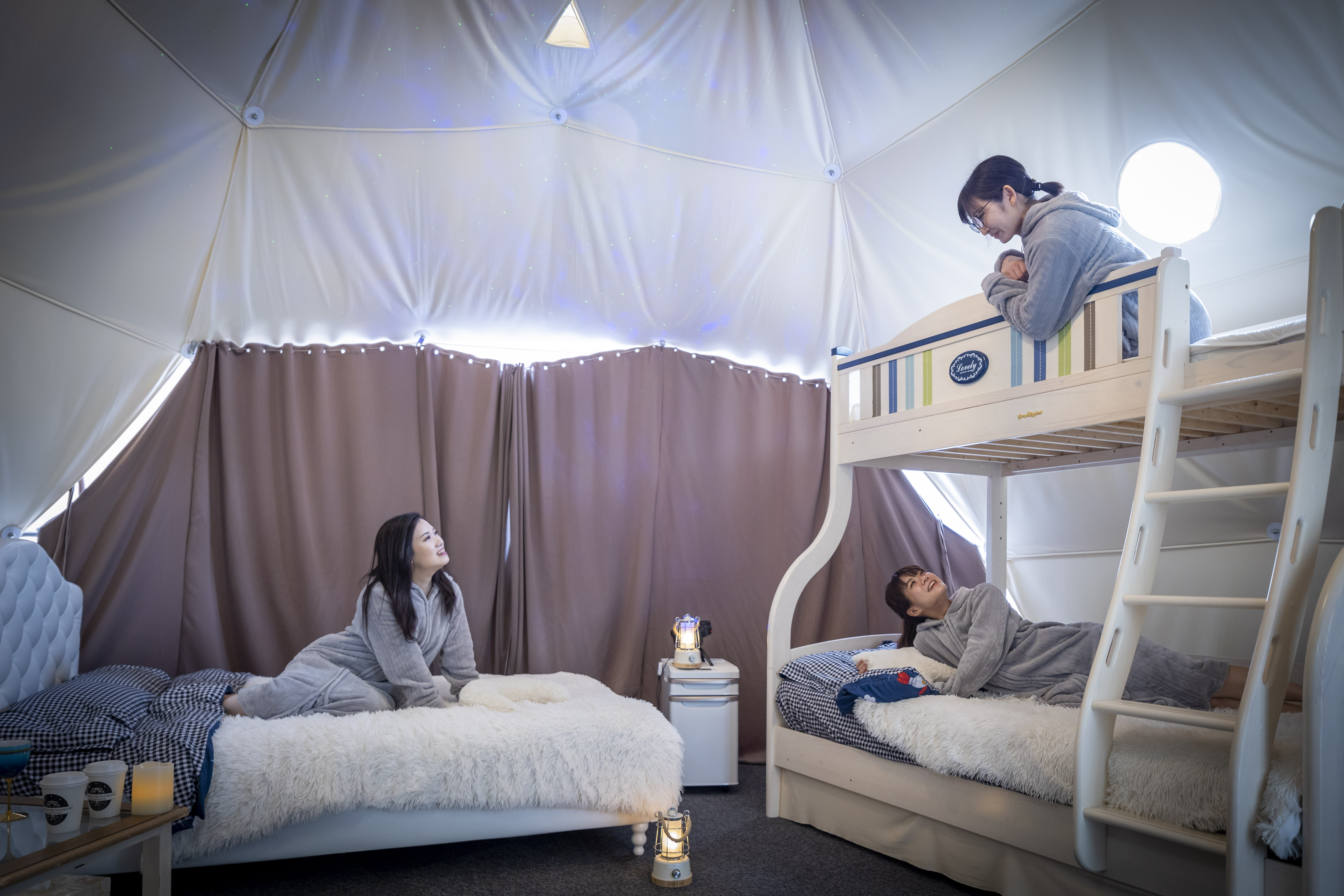 デラックスドーム