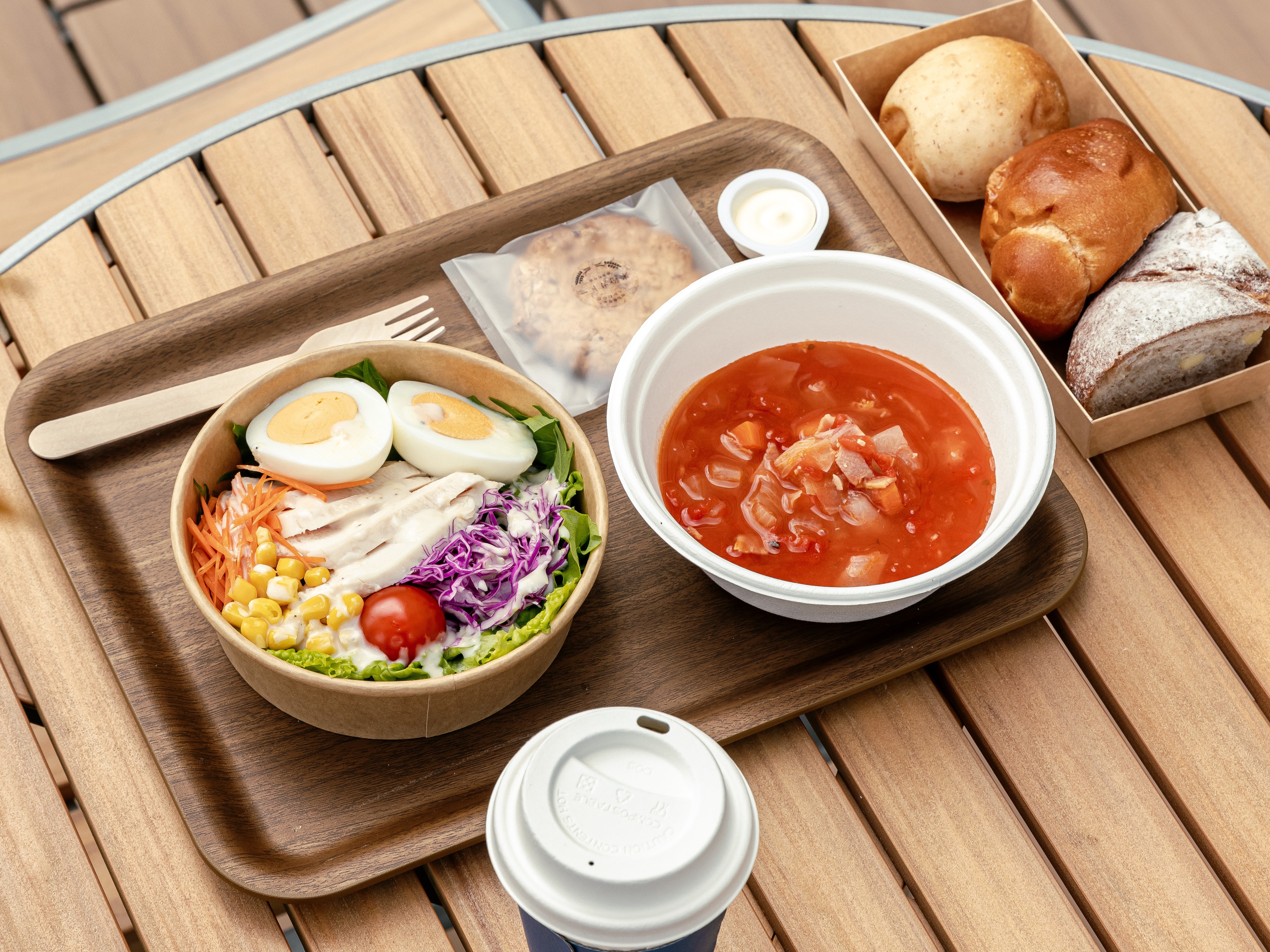 地域の美味しいがギュっと詰まった朝食ボックスは要事前予約です。