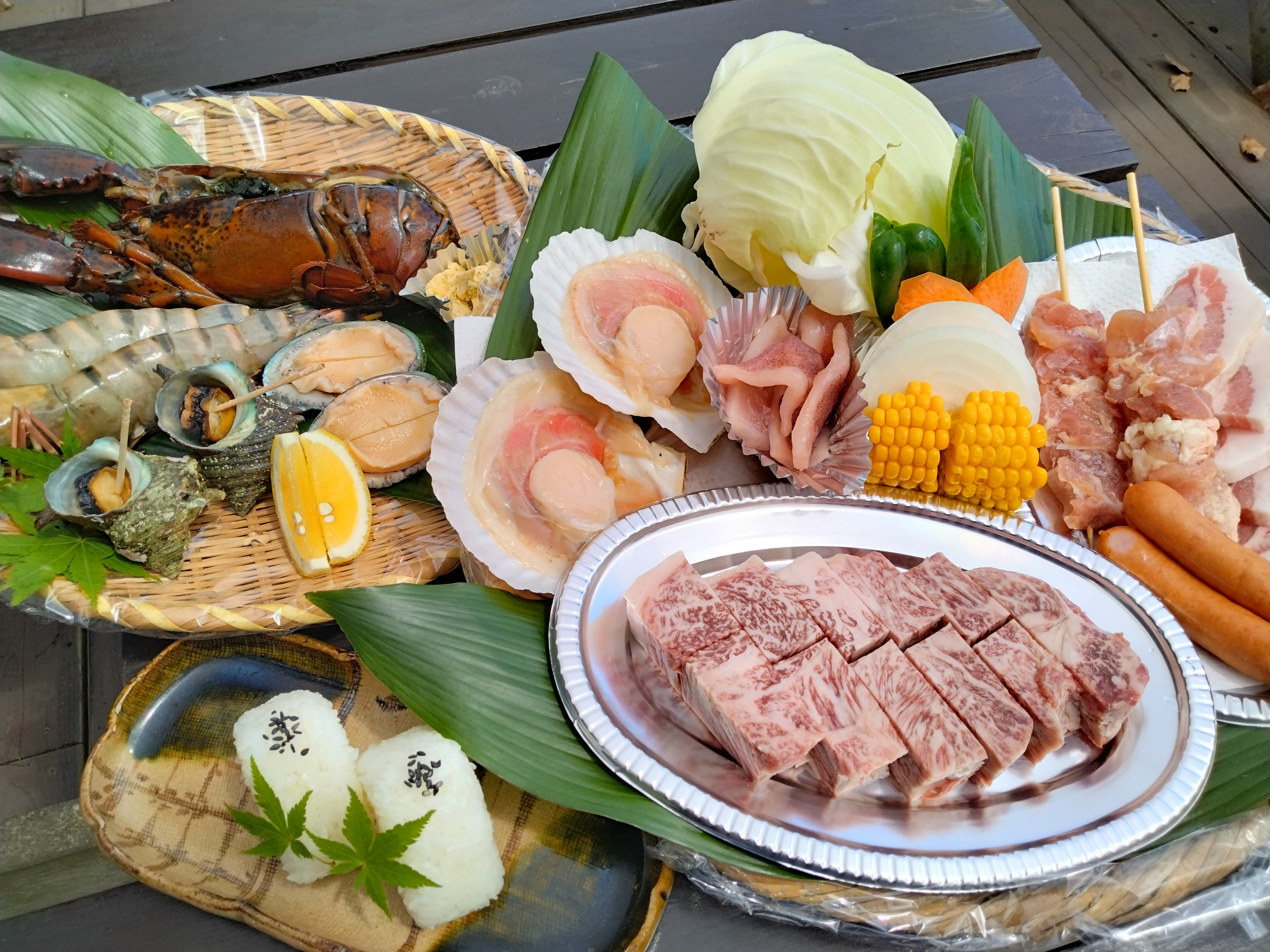ご夕食／デラックスのろし焼き BBQ （イメージ）※写真は2人前です。